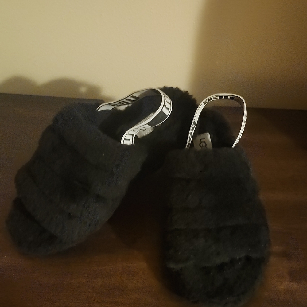 UGG Black Furry Logo-Back Slide Sandals - Picture 2 of 3